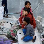 1290188-des-enfants-palestiniens-a-rafah-le-29-decembre-20