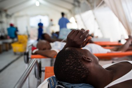 MSB14957-man-victim-of-cholera-in-haiti