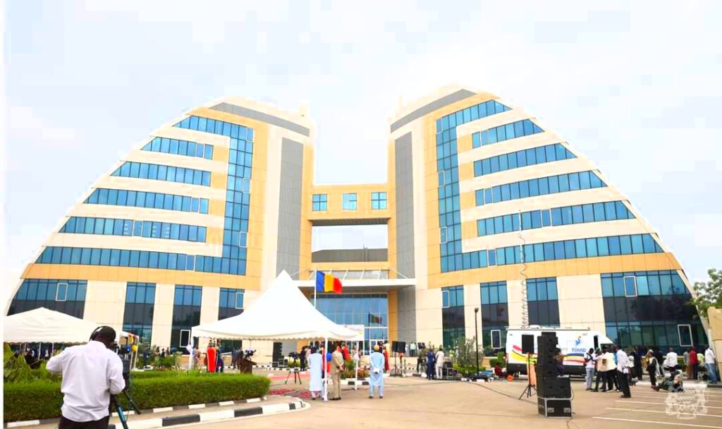 FB_IMG_1679569393847_1 (1)